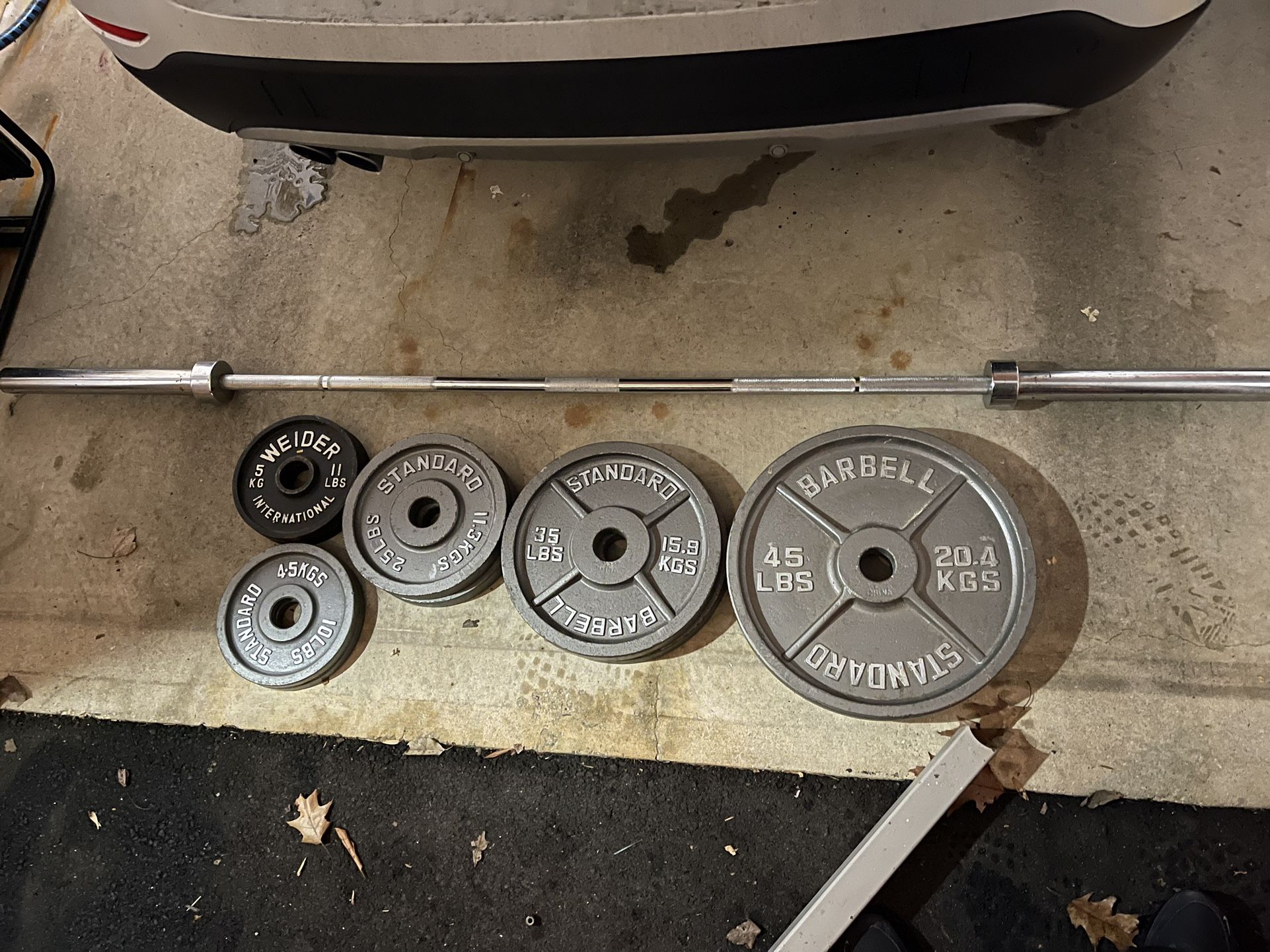 252LB Standard Barbell Olympic Weights Set w/ 7ft Olympic Barbell Home Gym Weight Lifting