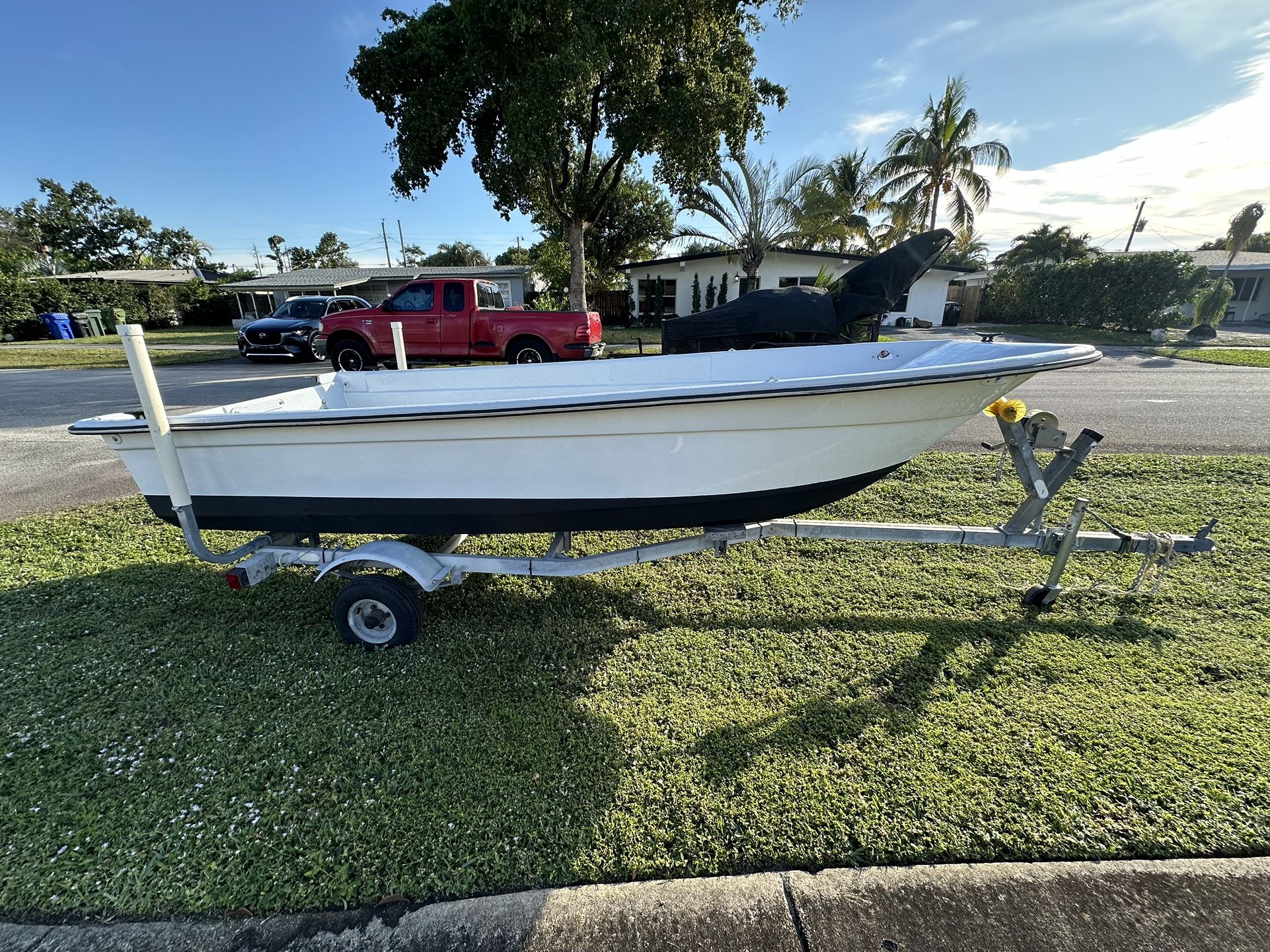 1998 Livingston 14ft Bihull Fishing Boat