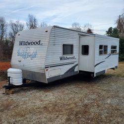 2005 Forest River Wildwood 29ft