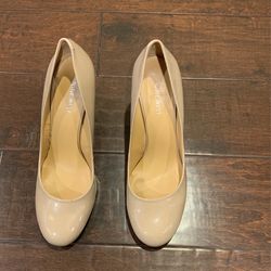 Nine West Shoes Size 8 Pick up in Reseda