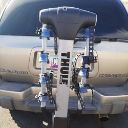 THULE  ( Apex XT )   4 Bicycle  HITCH RACK