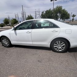 2007 Toyota Camry LE : Clean Title