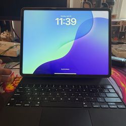 iPad Pro 12.9 (6th gen)