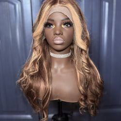WIG 100% HUMAN HAIR 28”