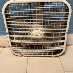 Lasko 20" Energy Efficient 3-Speed Box Fan with Carry Handle, 3733, White, 20.5,