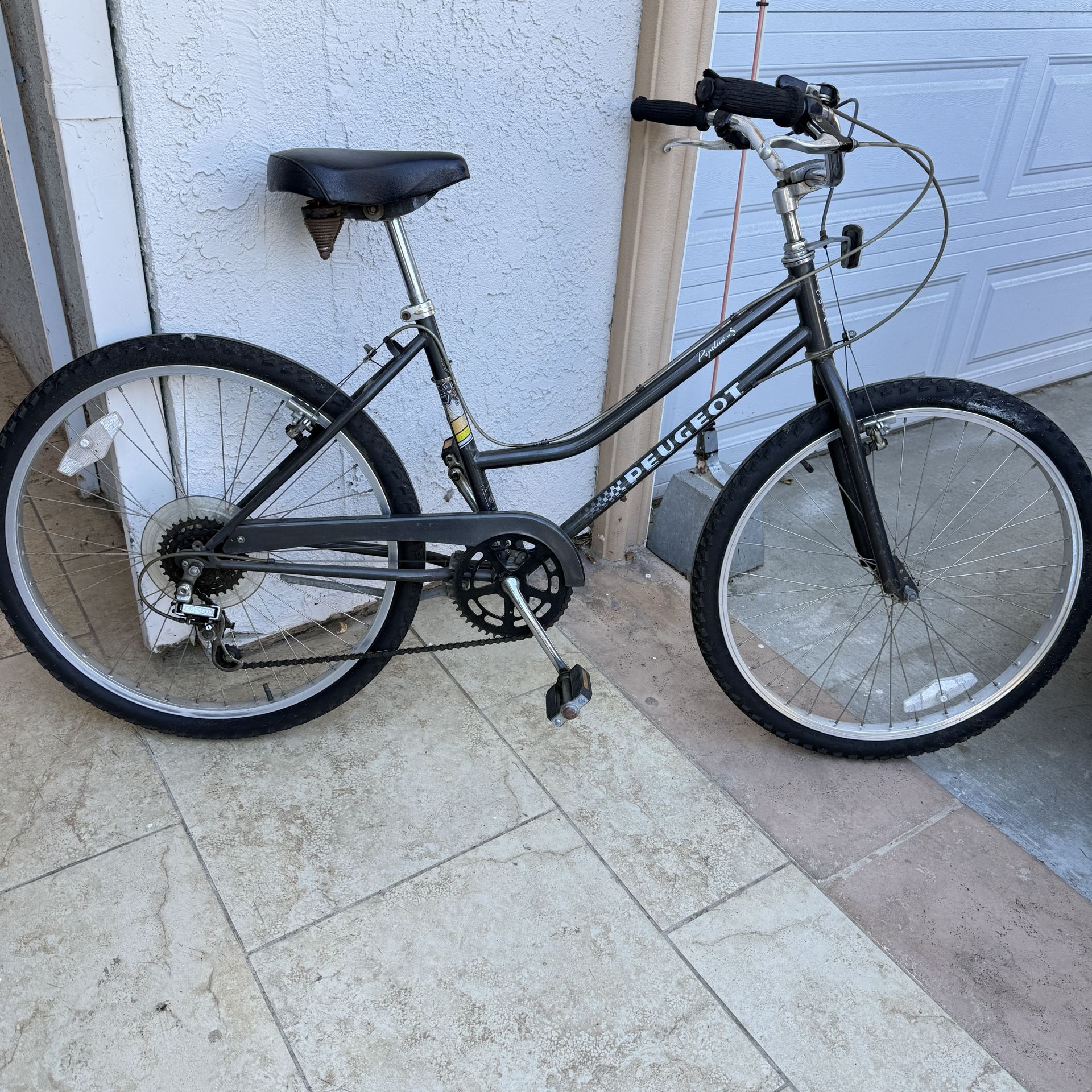 VINTAGE PEUGEOT PIPELINE STEP THRU BIKE