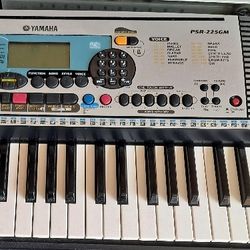 Yamaha PSR 225Gm Keyboard Piano 