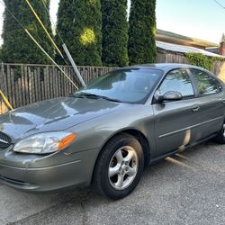 2002 Ford Taurus