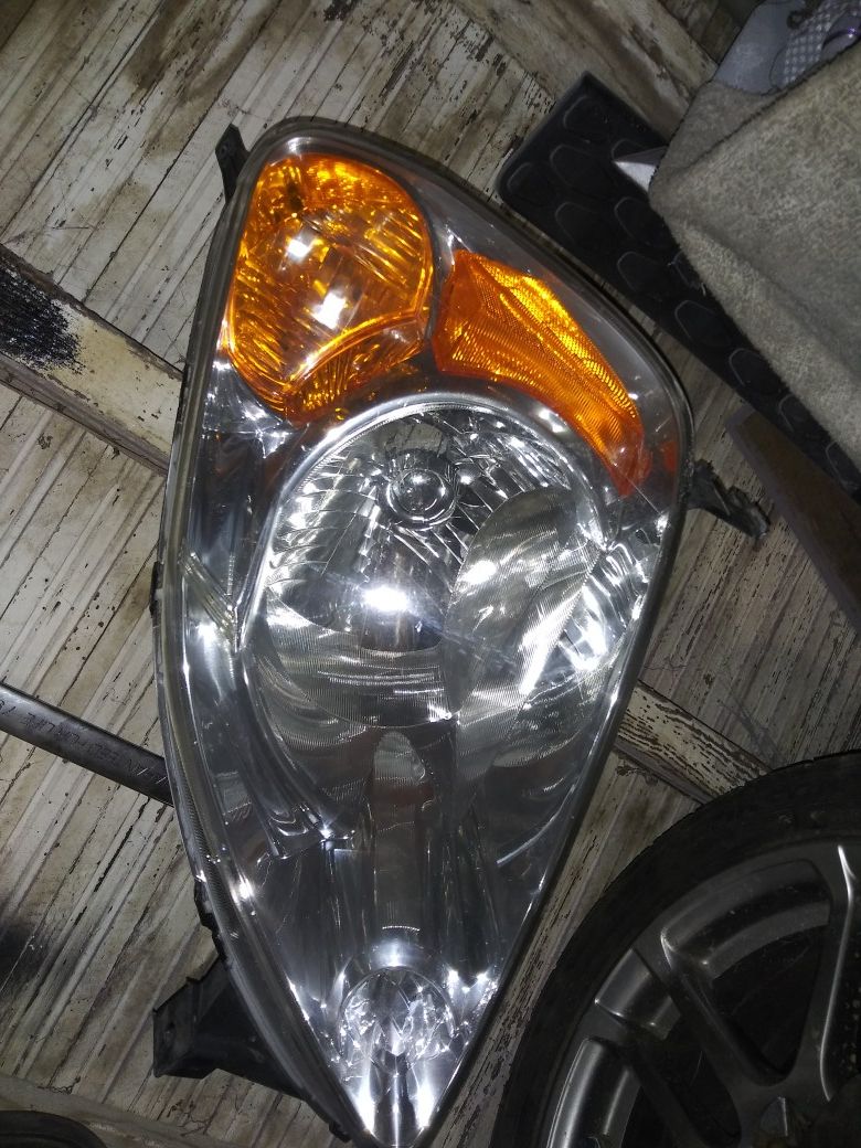 Headlights New honda crv 2002