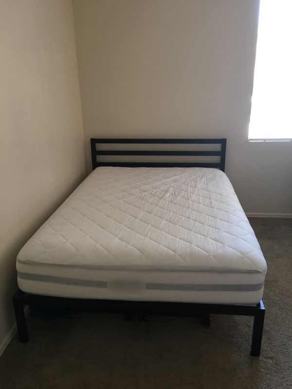 Lightly Used Bed Frame Other Household Items For In Glendale Az Offerup