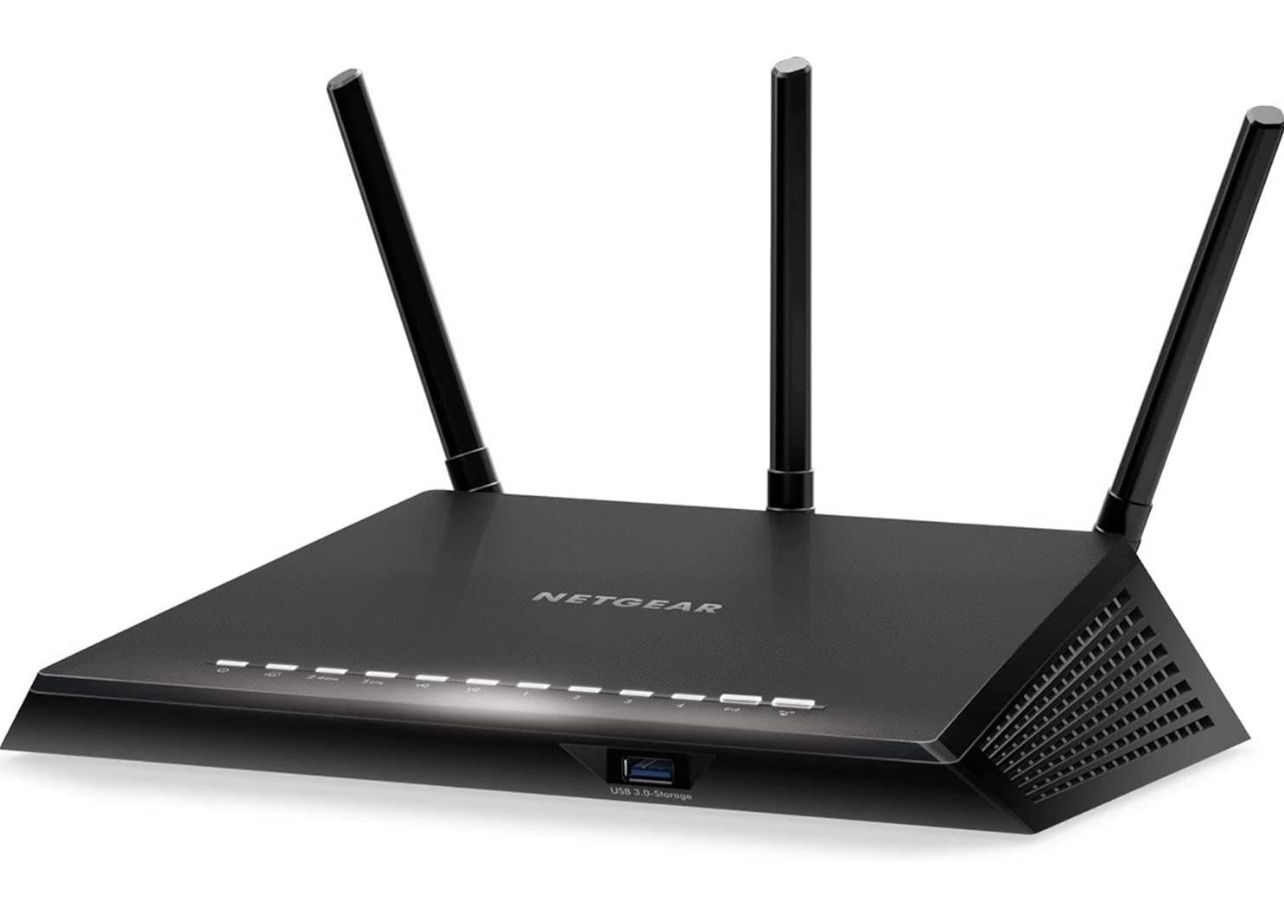 NETGEAR Nighthawk Smart Wi-Fi Router, R6700 - AC1750 Wireless