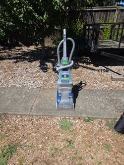 Steam vaccum carpet cleaner