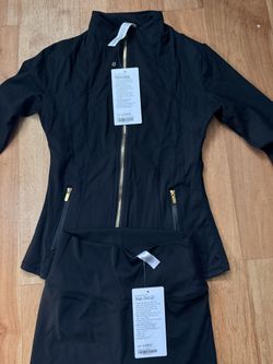 Lululemon Gold Zipper Set