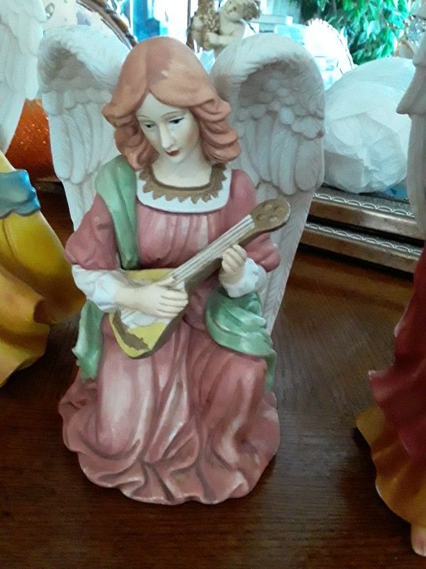 Vintage Statues  In Weeki Wachee Spring Hill