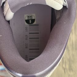 Nike book shoes never worn