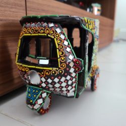Miniature Rickshaw Model Set, Glass work Table Décor

