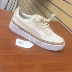 Woman’s Puma’s 