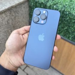 𝚒𝙿𝚑𝚘𝚗𝚎 15 Pro Max 𝚞𝚗𝚕𝚘𝚌𝚔𝚎𝚍 𝚠𝚒𝚝𝚑 𝚠𝚊𝚛𝚛𝚊𝚗𝚝𝚢 😊