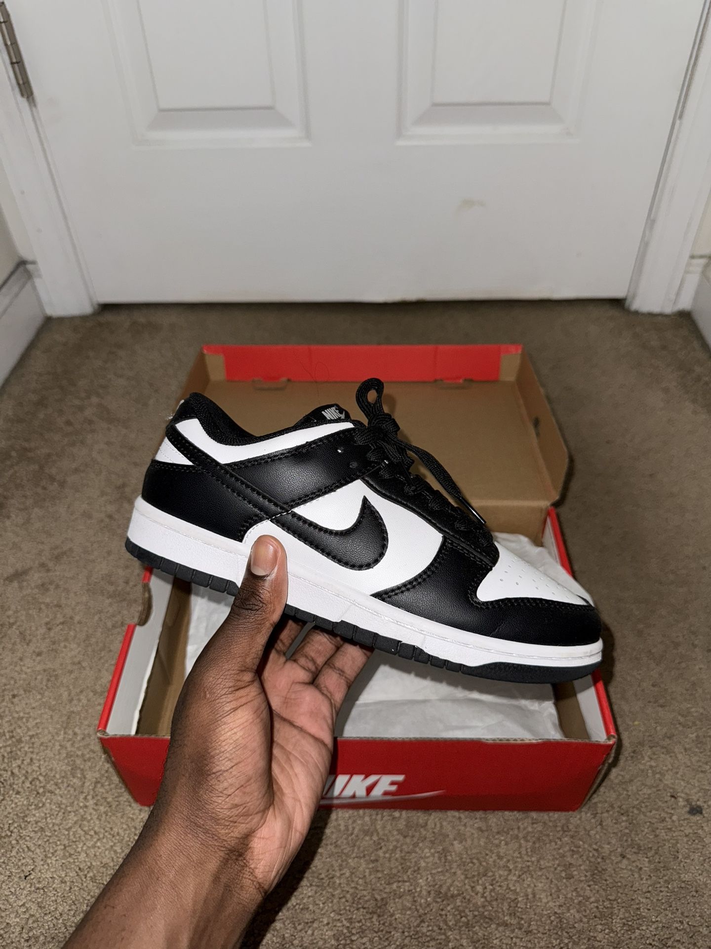 Nike Dunk Panda Size 7 $150‼️