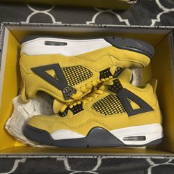 Jordan 4s