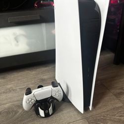 Ps5 With 1tb extra storage  And Twin Controller Charging Dock