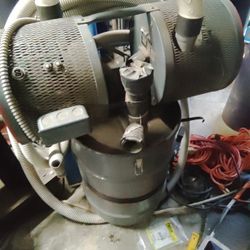 Heavy duty dual motor vacuum cleaner better than brown bears