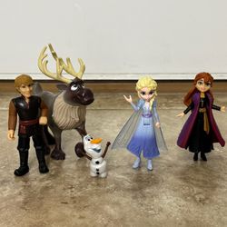 Disney Frozen Figurines Set