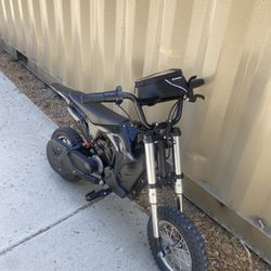 Razor MX350 Electric Dirt Bike – Runs Great! $100 