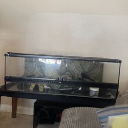 Eco Terra Terrarium/Heating pad/Moss & Supplies