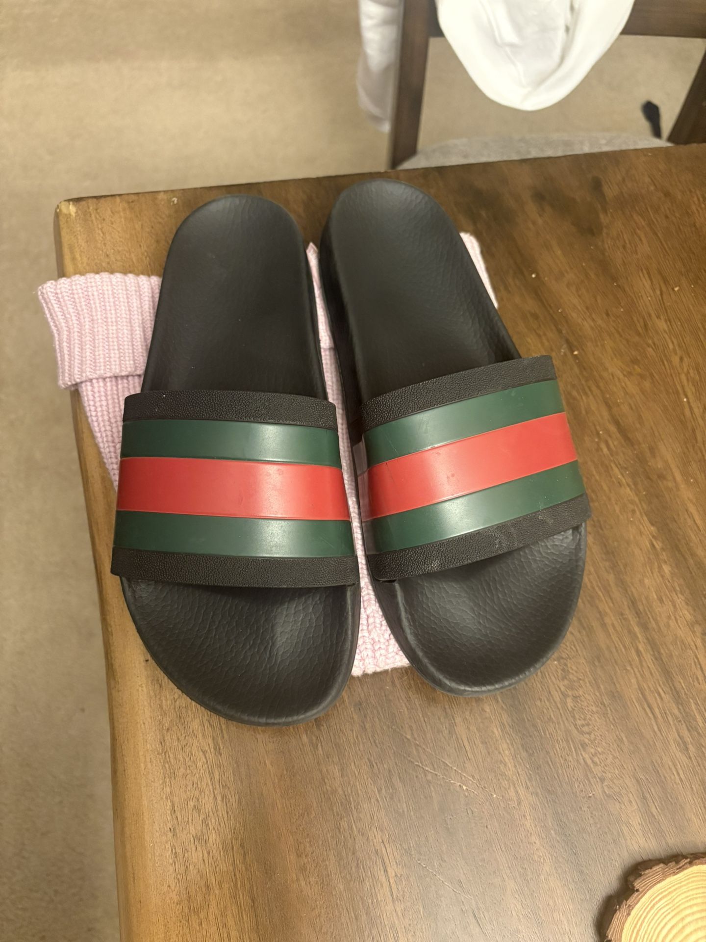 Guccis Slides