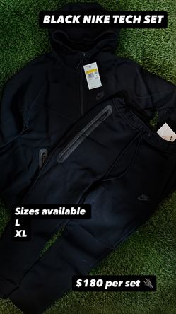 BLACK NIKE TECH SET LARGE & XL