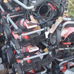 Pallet of used electric pressure washers they need work, 14 units for $200