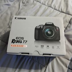 Canon Rebel T7