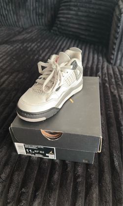 Jordan 4s