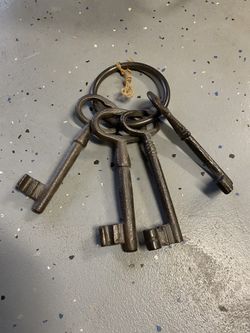 Iron Decorative Keys
