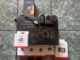 Insta360 Ace Pro 2 Ultimate Videography Bundle