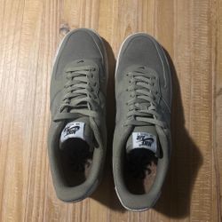 Nike Air Force 1 Low '07 LV8, Size US 10.5 