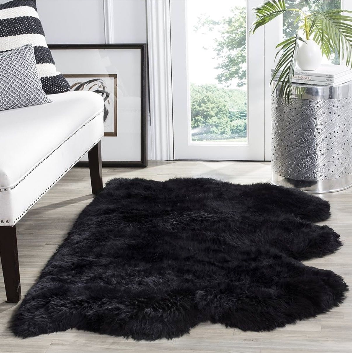 Safavieh Genuine Sheepskin Rug – 3’ x 5’ – Midnight Black