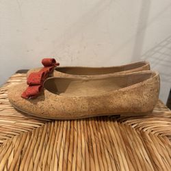 Stylish Cork Flats with Orange Bow Size 8.5