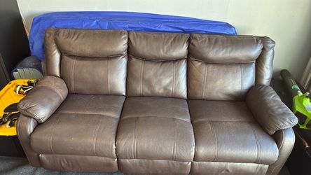 Recliner sofa