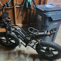 Moped-Style E-Bike