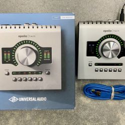 Universal Audio Apollo Twin Quad Thunderbolt 3 Interface Interface Windows  Music Produce Songwriter Studio Recording Sound Preamp Guitar Bass Digital