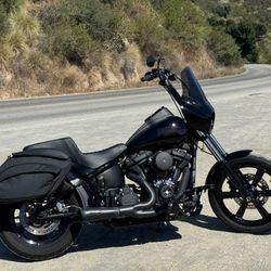 2021 Harley Davidson M8 Softail 