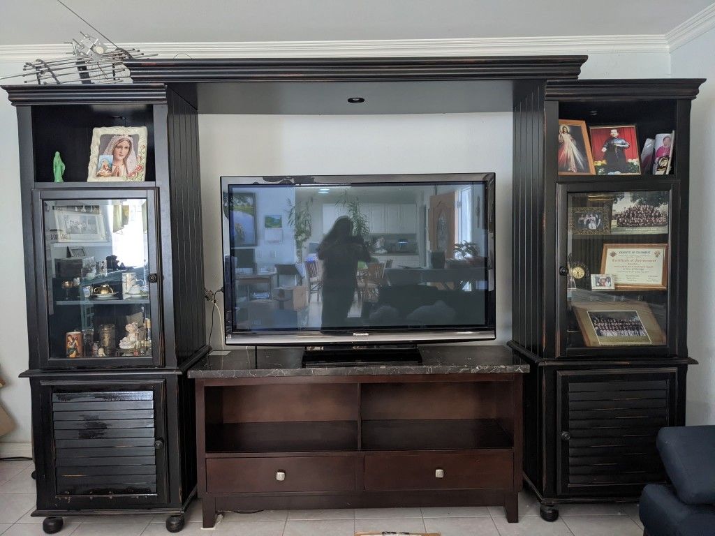 Entertainment Center Cabinet and TV Console - FREE - Pickup Only