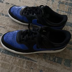 Men’s Shoes size 11 half