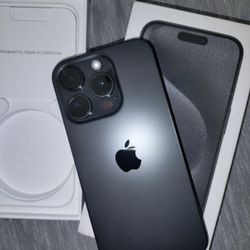 iPhone 15 Pro Max 256GB Unlocked 