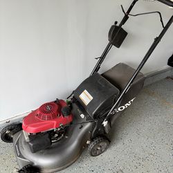 Honda electric start lawnmower