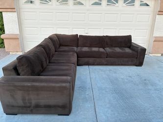Sectional Couch-Free Delivery