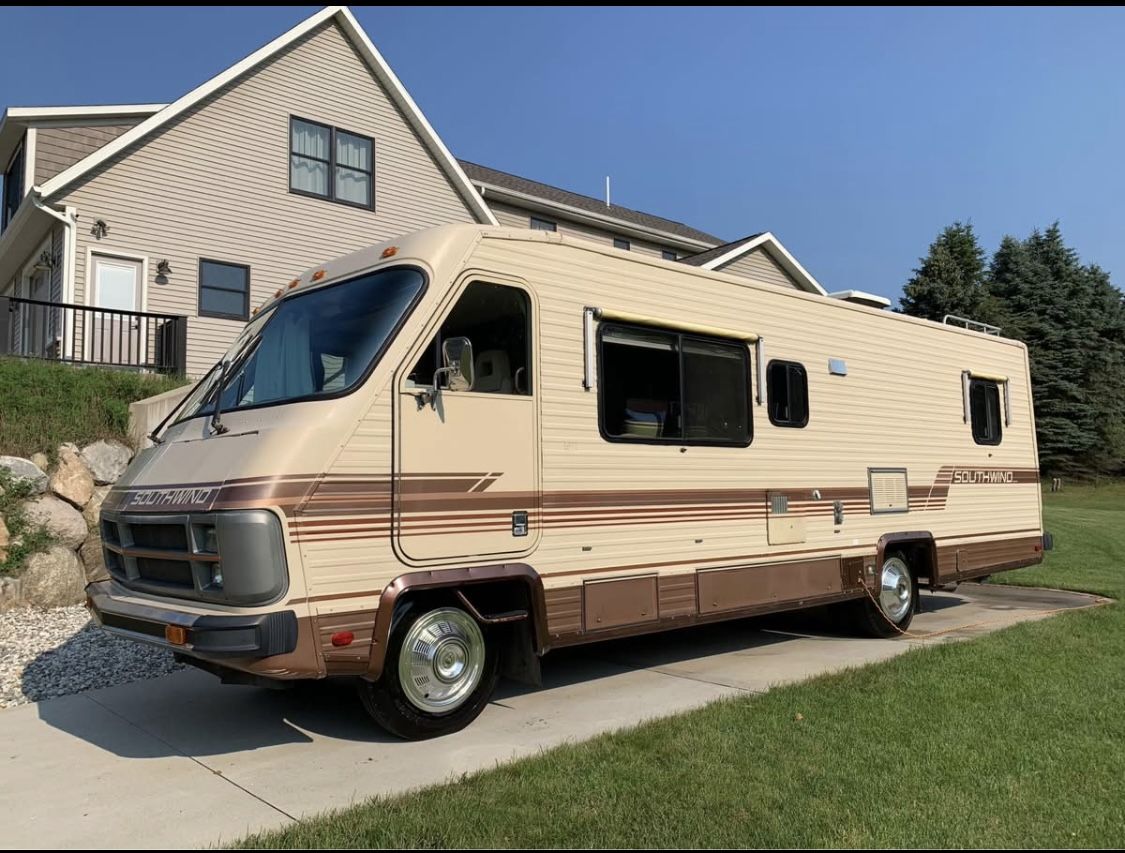 Southwind Motorhome RV for Sale in Willow Springs, CA - OfferUp