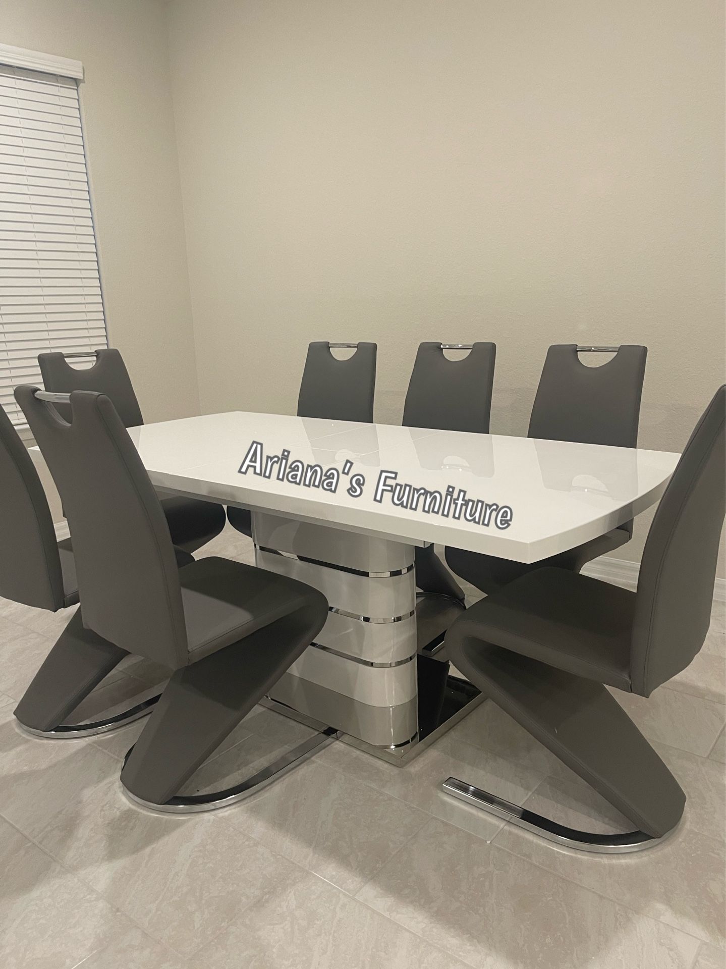 New Expandable Dining Table 6 Chairs 63/74x35